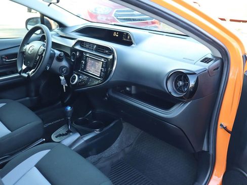 Used 2018 Toyota Prius C Two image 15