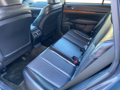 Used 2014 Subaru Outback 2.5i Limited image 14