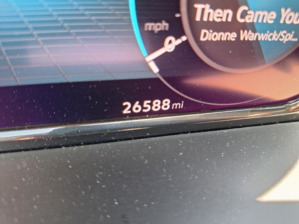 Used 2025 Volkswagen Atlas SE FWD image 19