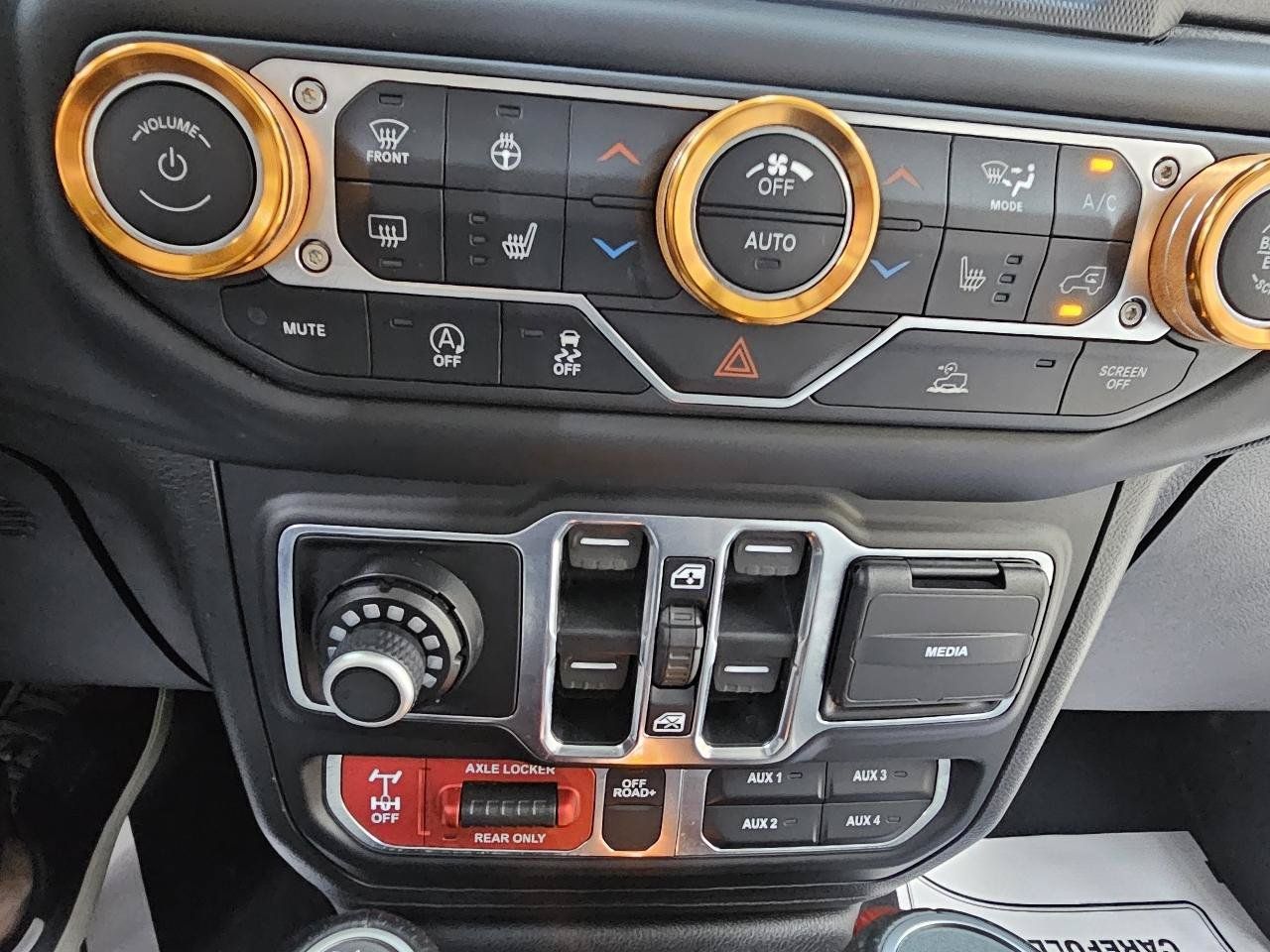 Used 2020 Jeep Gladiator Mojave AWD/4WD image 30