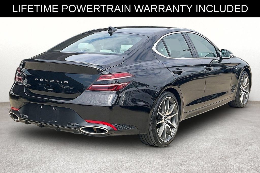 Used 2025 Genesis G70 2.5T RWD image 2