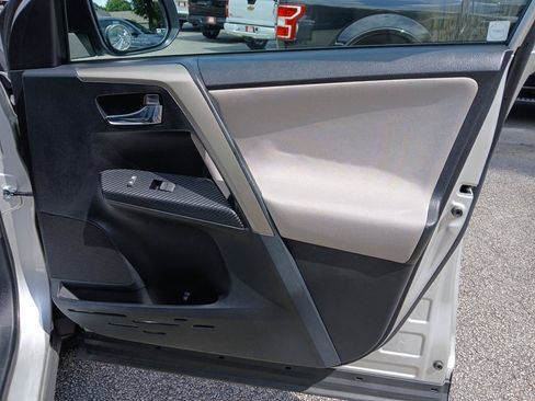 Used 2014 Toyota RAV4 XLE FWD image 14