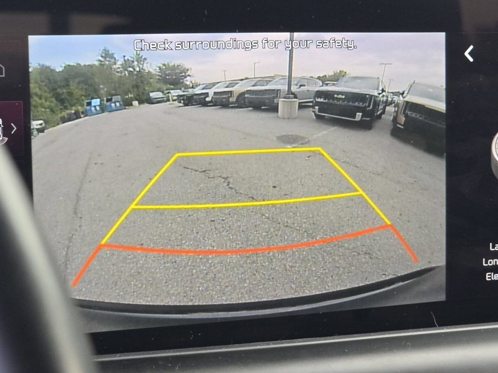 Used 2024 Kia Seltos EX FWD image 28