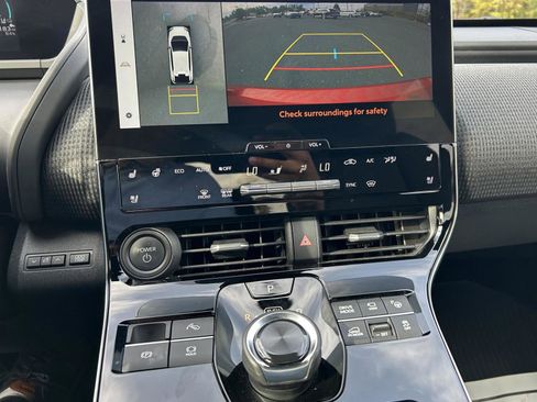 Used 2023 Subaru Solterra AWD image 18