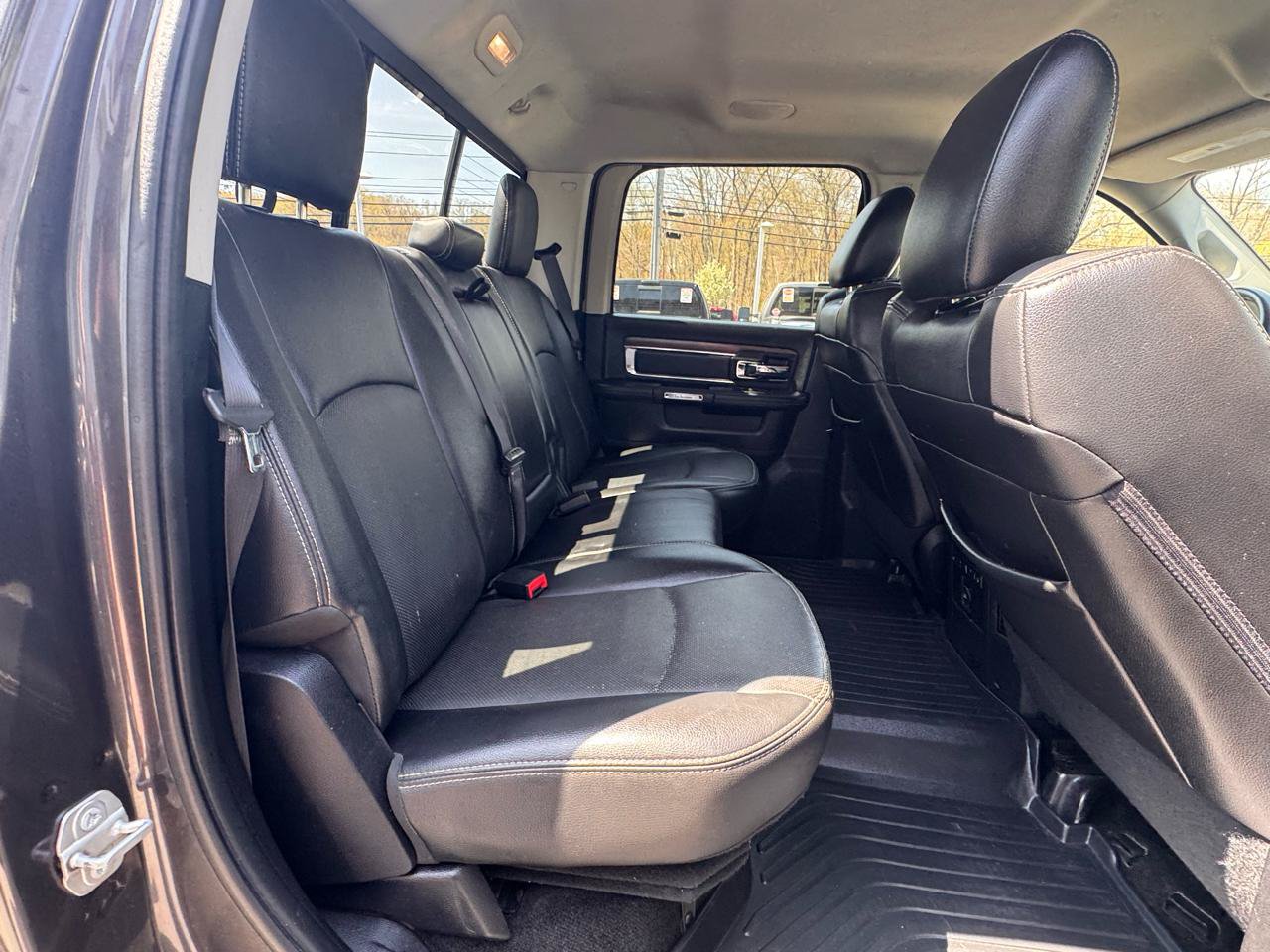 Used 2016 RAM 2500 Laramie w/ Sport Appearance Group AWD/4WD image 29