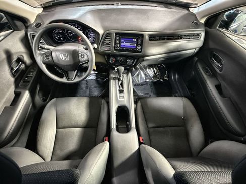 Used 2019 Honda HR-V LX image 29