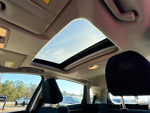 Used 2015 Honda Fit EX image 11