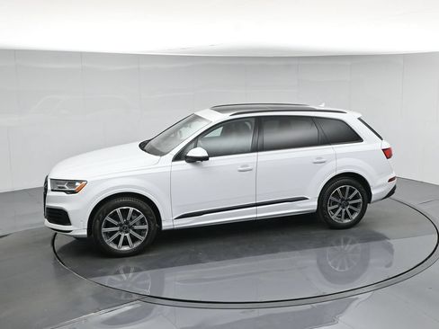 Used 2022 Audi Q7 2.0T Premium Plus w/ Premium Plus Package AWD/4WD image 44