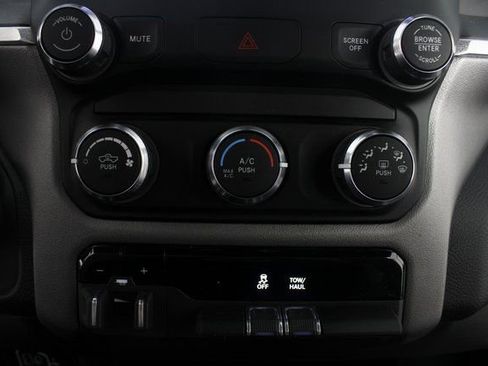 Used 2024 RAM 2500 Big Horn w/ Bed Utility Group image 6