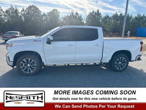 Used 2021 Chevrolet Silverado 1500 LT image 1