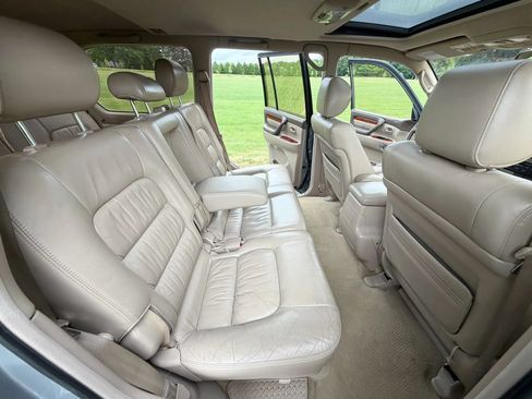 Used 2001 Lexus LX 470 4WD image 60