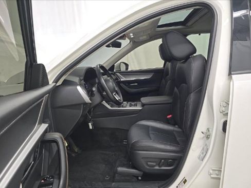 Used 2024 MAZDA CX-90 3.3 Turbo w/ Preferred Package AWD/4WD image 5