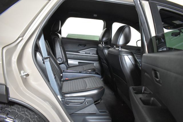 Certified 2024 Nissan Pathfinder Rock Creek AWD/4WD image 34