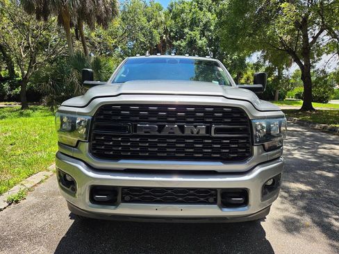 Used 2022 RAM 3500 Big Horn w/ Max Tow Package AWD/4WD image 3