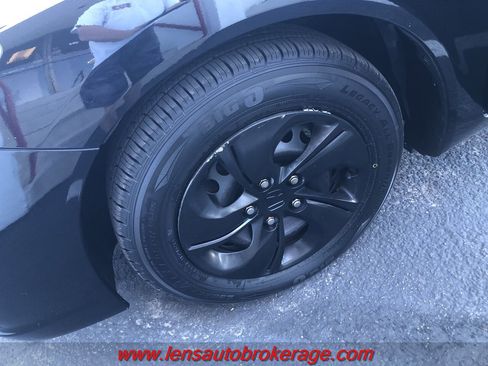 Used 2015 Honda Civic LX image 25