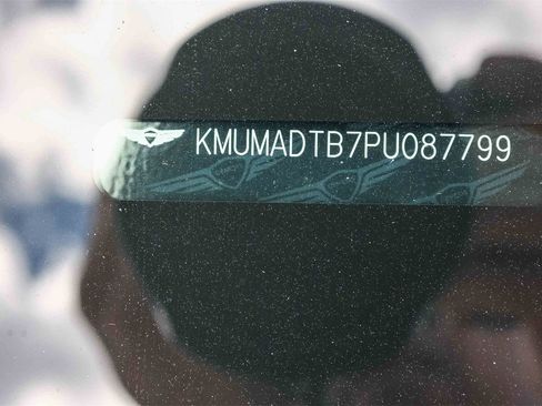 Used 2023 Genesis GV70 2.5T w/ Sport Prestige Package image 30