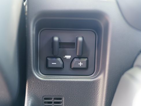 Used 2024 Lexus GX 550 w/ Accessory Package (2T) AWD/4WD image 38