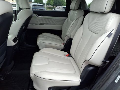 Used 2023 Hyundai Palisade Calligraphy FWD image 28