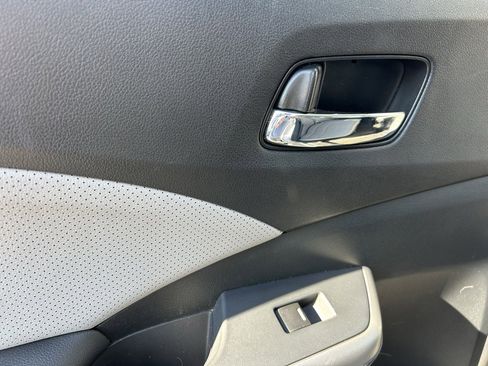 Used 2016 Honda CR-V Touring image 27