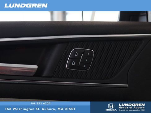 Used 2018 Ford Edge Titanium w/ Equipment Group 302A image 10