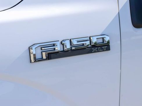 Used 2019 Ford F150 XLT w/ Equipment Group 302A Luxury AWD/4WD image 8