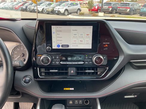 Used 2023 Toyota Highlander XSE image 20