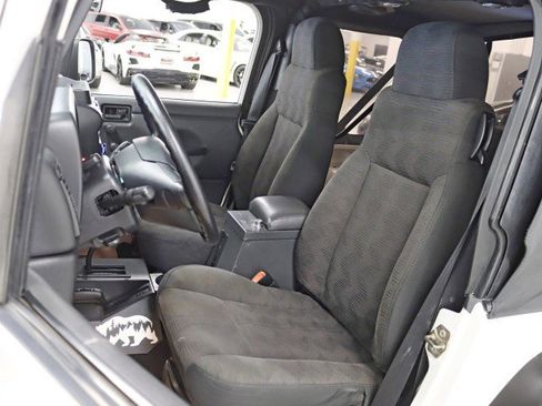 Used 2004 Jeep Wrangler 4WD w/ 30" Tire & Wheel Group image 21