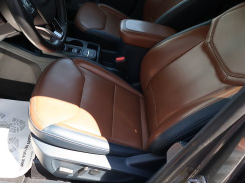 Used 2023 Ford Maverick Lariat w/ Lariat Luxury Package AWD/4WD image 25