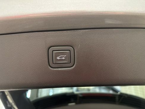 Used 2023 Chevrolet Blazer LT w/ Convenience Package FWD image 31