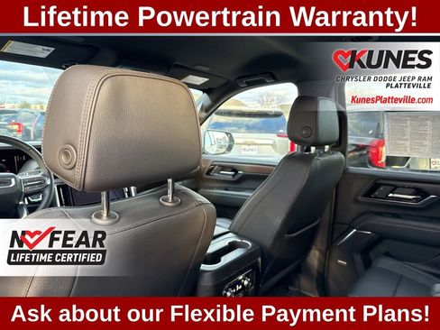 Used 2025 GMC Yukon XL Denali AWD/4WD image 24