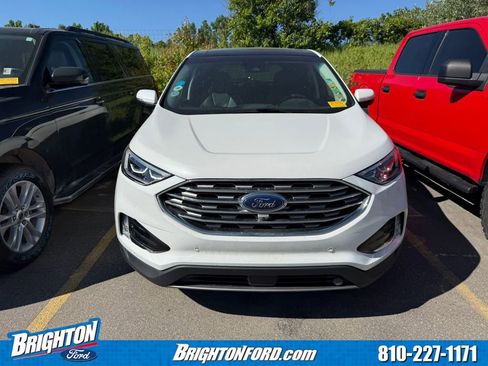 Used 2020 Ford Edge Titanium w/ Equipment Group 301A AWD/4WD image 2