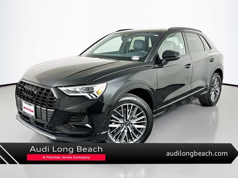 Used 2024 Audi Q3 2.0T Premium w/ Convenience Package AWD/4WD image 1