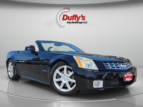 Used 2007 Cadillac XLR RWD image 35