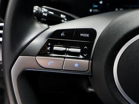 Certified 2024 Hyundai Elantra Limited image 31