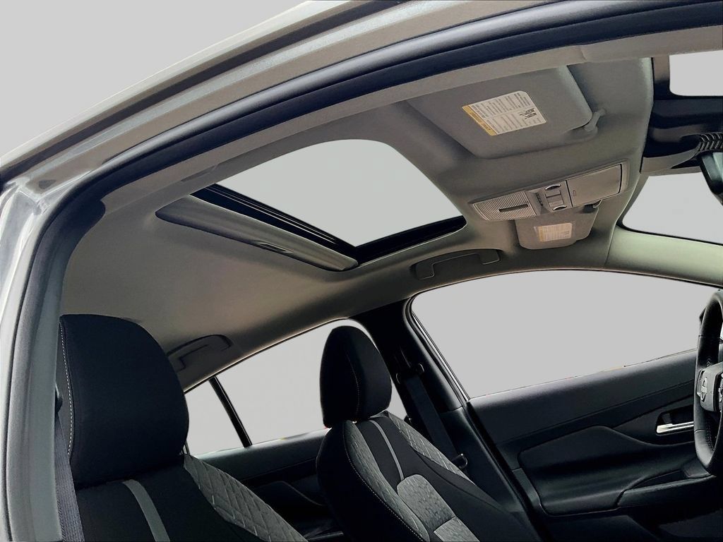 New 2026 Nissan Sentra SV w/ SV Convenience Package FWD image 30