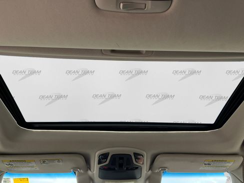 Used 2020 Subaru Outback Touring XT AWD/4WD image 17