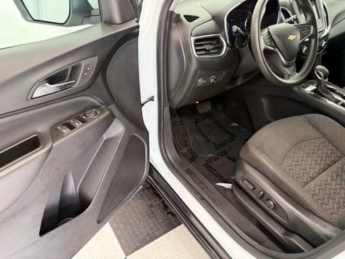 Used 2023 Chevrolet Equinox LT w/ LPO, Floor Liner Package AWD/4WD image 30