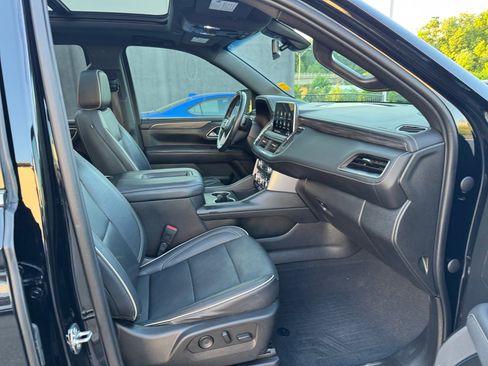 Used 2021 GMC Yukon SLT w/ SLT Premium Package AWD/4WD image 32