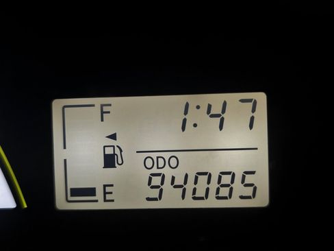 Used 2007 Toyota Yaris Sedan image 2