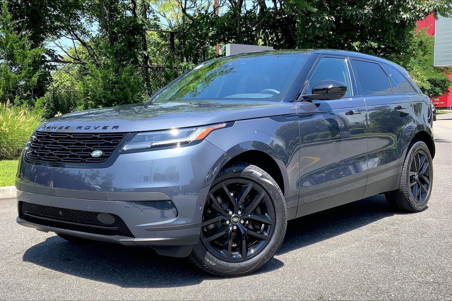 New 2026 Land Rover Range Rover Velar S AWD/4WD image 1