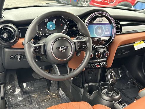 Used 2023 MINI Cooper S w/ Signature Upholstery Package image 11