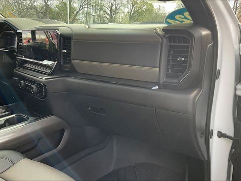 Used 2024 Chevrolet Silverado 1500 ZR2 w/ Technology Package AWD/4WD image 17
