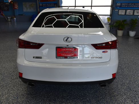 Used 2016 Lexus IS 300 F Sport image 6