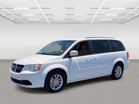 Used 2015 Dodge Grand Caravan SXT w/ UConnect Hands-Free Group FWD image 30