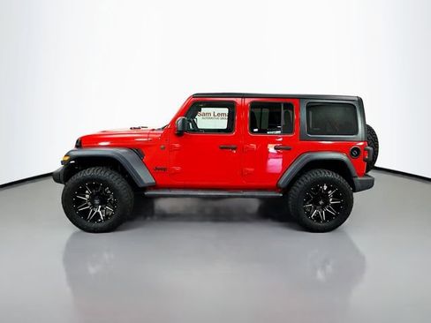 Used 2024 Jeep Wrangler Unlimited Sport AWD/4WD image 4