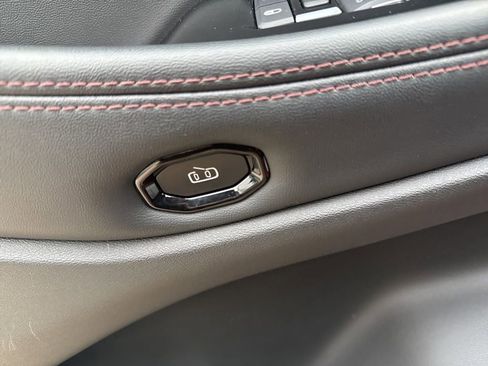 Used 2024 Jeep Wagoneer Launch Edition image 22