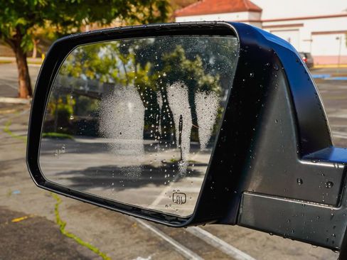 Used 2014 Toyota Tundra Limited w/ Limited Premium Package image 18