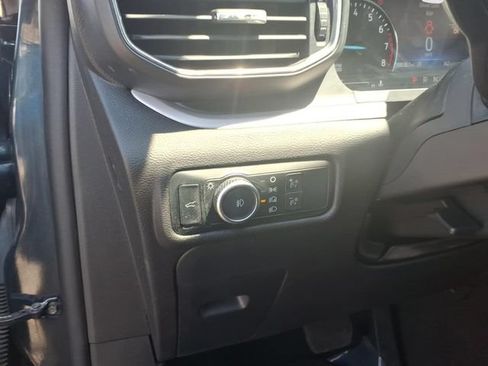 Used 2024 Ford Explorer XLT w/ Equipment Group 202A RWD image 19