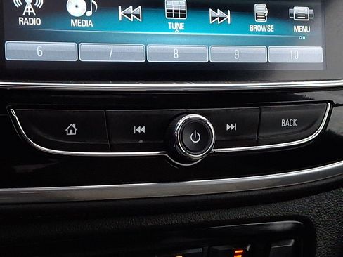 Used 2019 Buick Encore Essence w/ Experience Buick Package image 17