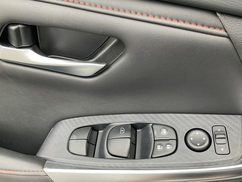 Used 2025 Nissan Sentra SR image 26